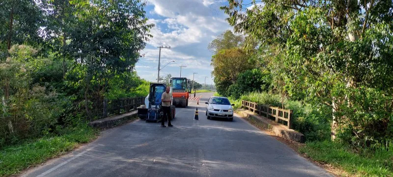 Acesso Sul de Içara tem tráfego interrompido na manhã desta quarta-feira