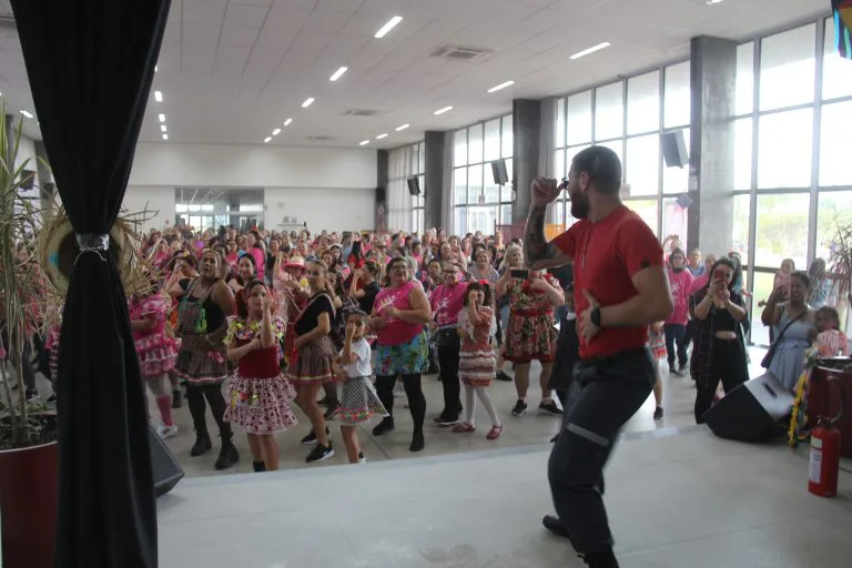 Arraiá Ritmo e Saúde Afasc promove integração entre participantes