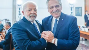 Com Argentina quebrada, Fernández vem atrás de dinheiro brasileiro
