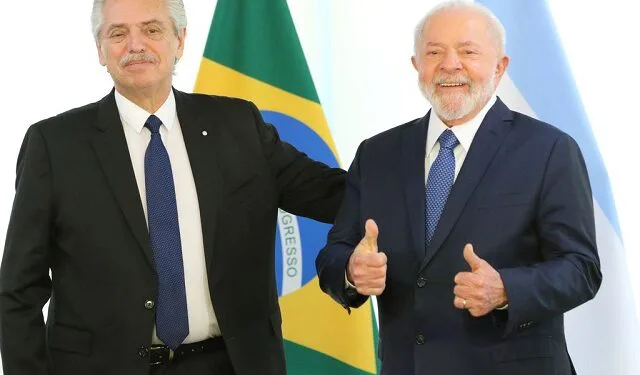Lula defende financiamento do gasoduto argentino pelo BNDES após reunião com Fernández