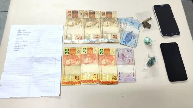 Suspeito de tráfico de drogas é apreendido pela PM no São Bento Baixo