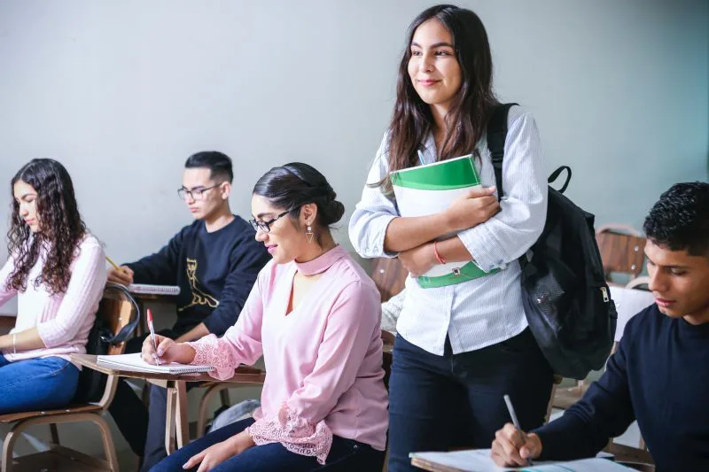 Confira como era e como ficou o projeto da universidade gratuita em SC