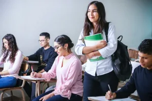 Confira como era e como ficou o projeto da universidade gratuita em SC