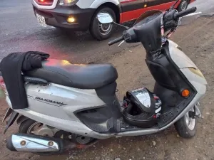 Motociclista sem habilitação fica ferida após sofrer queda em Criciúma