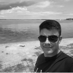 Acidente de trânsito tira a vida de jovem em Laguna