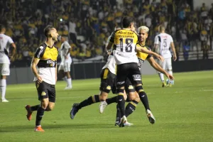 TIGRE VENCE A PONTE PRETA NO HH E VOLTA AO G4