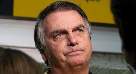Ministro do TSE vota para rejeitar recurso e manter Bolsonaro inelegível até 2030