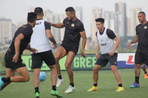 CRICIÚMA ENFRENTA O ATLÉTICO GO EM GOIÂNIA