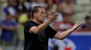 Vanderlei Luxemburgo é demitido e deixa o comando do Corinthians