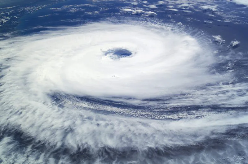 Ciclogênese traz geada, ventos de 80 km/h e ondas de 3.5m para SC