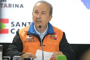 Governador alerta para piora no cenário de chuvas em SC