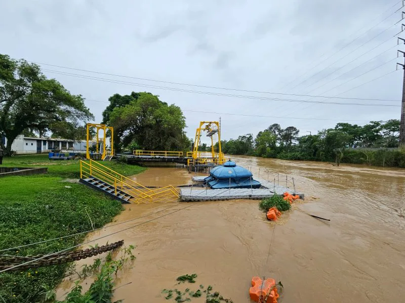 Itajaí decreta Estado de Emergência Hídrica; veja o que significa e os riscos de falta d’água