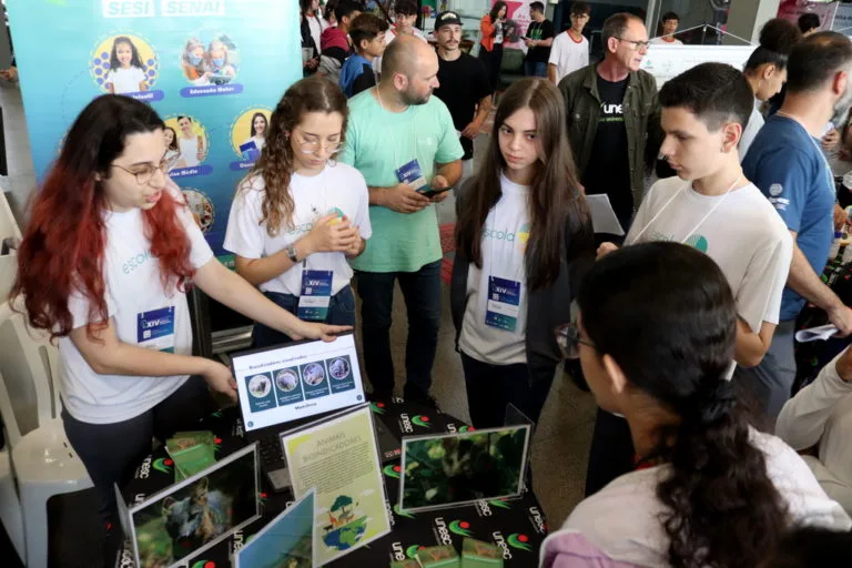 Alunos da região exibem seus trabalhos na Feira de Ciências da Unesc