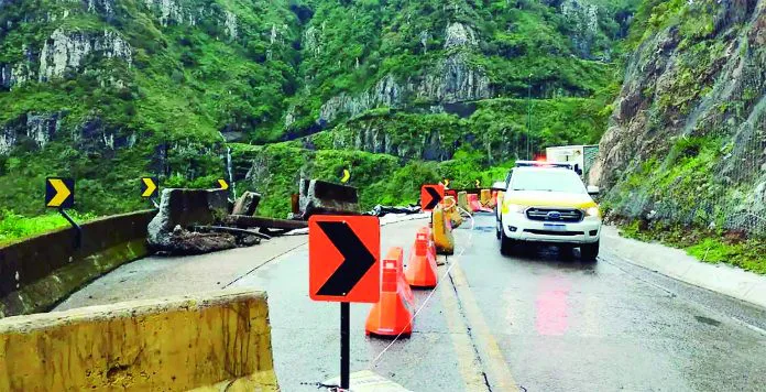 Trafegabilidade com restrições até dezembro na Serra do Rio do Rastro