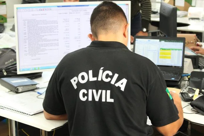 Empresa é multada após deixar delegacias de SC sem corretivo líquido