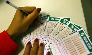 Com prêmio acumulado em R$ 105 milhões, sorteio da Mega-Sena tem data alterada