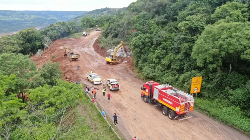 Chuva não dá trégua em Santa Catarina e mantém ao menos 4 rodovias com interdição total