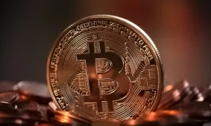 Homem movimenta R$ 6 mi através de golpe com criptomoedas e é preso