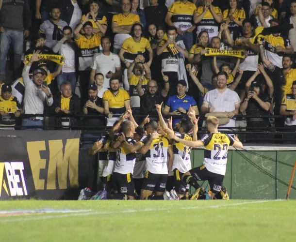 TIGRE VENCE O ABC E ASSUME A VICE-LIDERANÇA