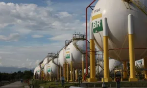 Petrobras refina 100% de óleo de soja pela primeira vez