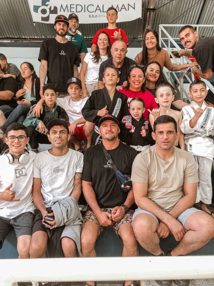 Projeto Amigos da Esperança conquista medalhas no Jiu-Jitsu em Imbituba