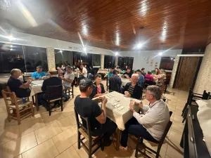 Final de canastra em Timbé traz homenagens e confraternização