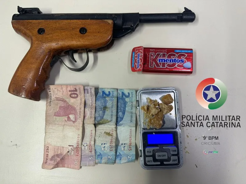 Adolescente é detido em Criciúma com arma de fogo e crack