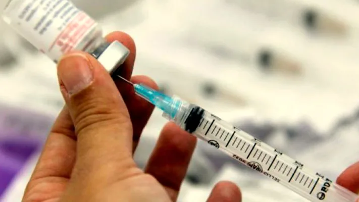 Vacinação em bebês prematuros: pediatra alerta para importância