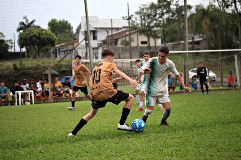 Criciúma Kids Futebol Sub-15 recebe mais de 200 atletas