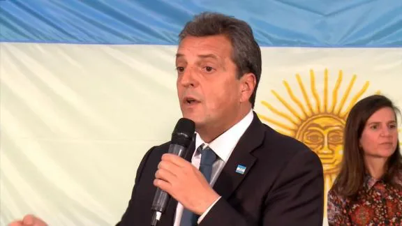 Sergio Massa reconhece derrota e diz que Javier Milei venceu as eleições