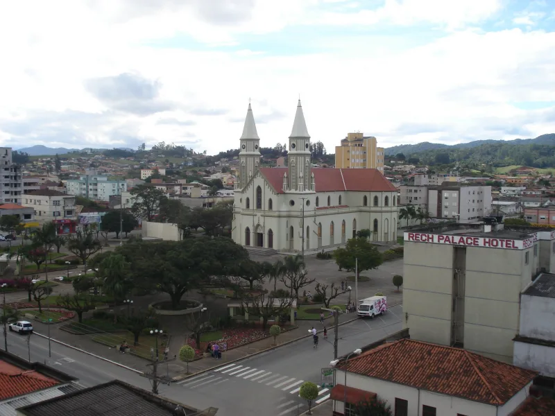 Secretário municipal é afastado suspeito de peculato e falsidade ideológica em Braço do Norte