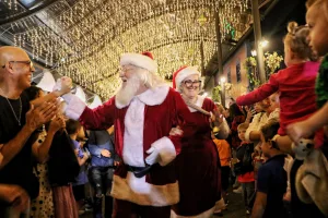 Natal em Nova Veneza: chegada do Papai Noel e shows animaram o público