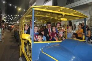 Criciúma abre programação natalina com desfile temático e Auto de Natal