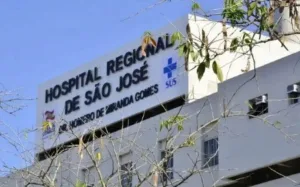 Idosa é encontrada viva em necrotério depois de hospital declarar óbito em SC