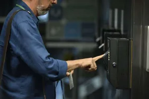 Avança no Senado PL que aprova redução da jornada de trabalho sem corte no salário