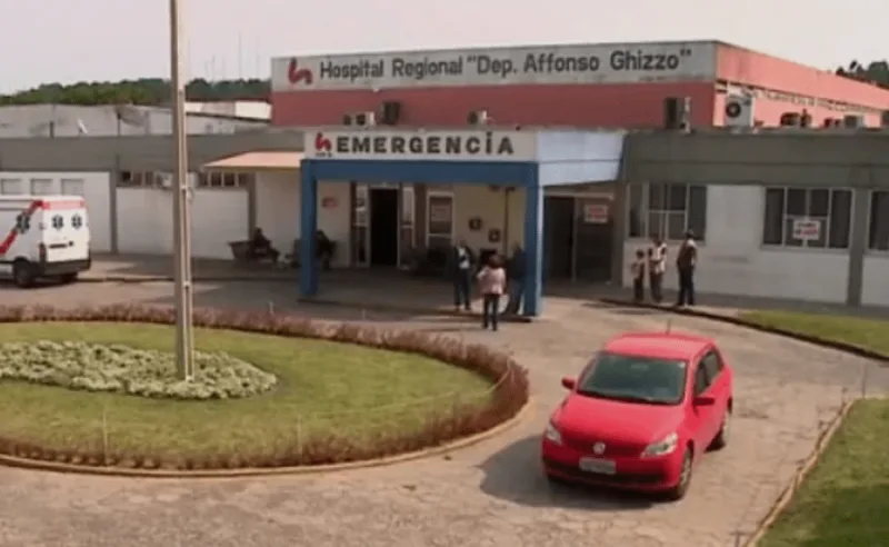 Feto é localizado em banheiro do hospital regional de Araranguá