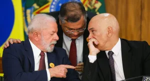 Alexandre de Moraes faz pronunciamento após aprovação de Dino e Gonet no Senado