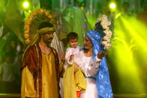 Noite de Luz Unesc: mais de duas mil pessoas celebram o Natal com emoção e reflexões
