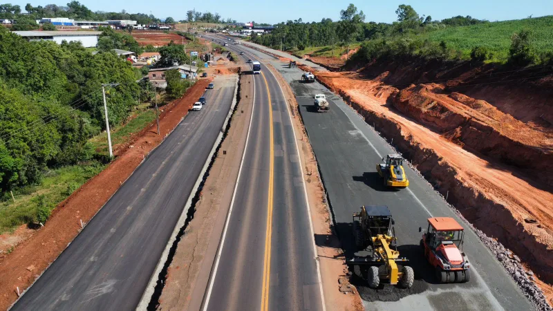 CCR ViaCosteira informa cronograma semanal de obras na BR-101 Sul/SC