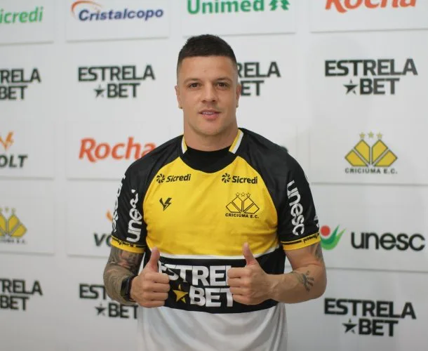 RENATO KAYZER É APRESENTADO OFICIALMENTE