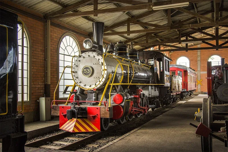 Locomotiva restaurada pelo Museu Ferroviário de Tubarão será transportada para Lauro Muller, com apoio da FTC