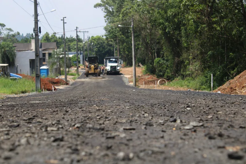 Governo de Criciúma inicia pavimentação de ruas no bairro Primeira Linha/Pontilhão