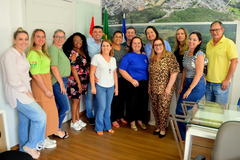 Prefeito de empossa diretoras das Unidades Educacionais em Siderópolis