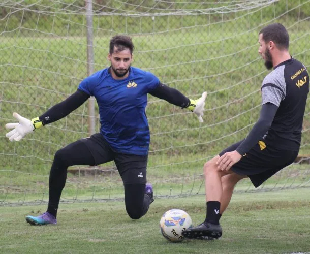 Na liderança, Criciúma treina no CT