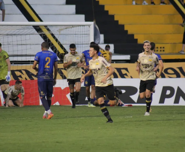 TIGRE VENCE O NAÇÃO E SEGUE NA LIDERANÇA