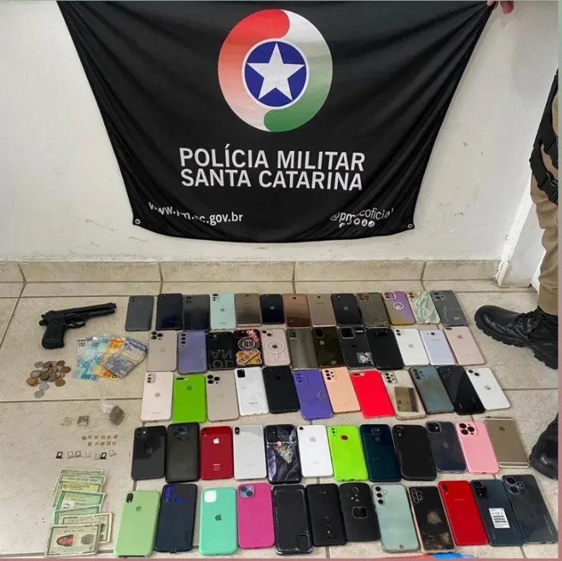 Ação conjunta de batalhões da PM desarticula quadrilha que furtava celulares