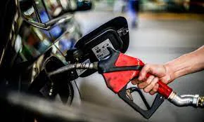 Preço da gasolina chega a R$ 6 em cidades de SC, mostra pesquisa da ANP