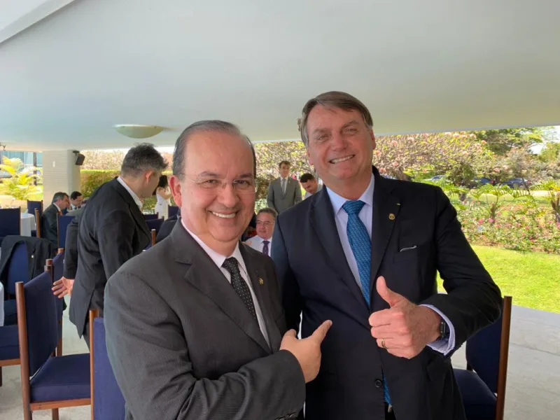 Jorginho Mello antecipa volta ao Brasil para ir a ato pela democracia na Av. Paulista