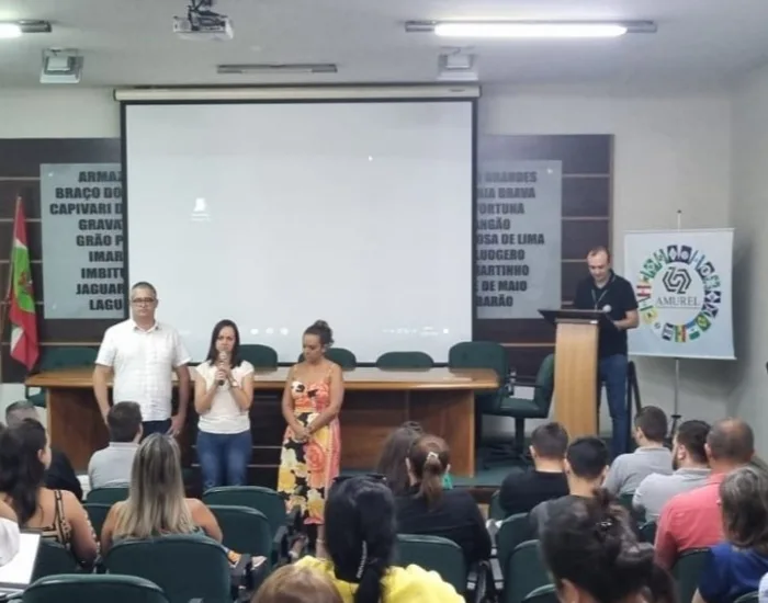 Nova lei de licitações é debatida entre gestores dos 18 municípios da Amurel