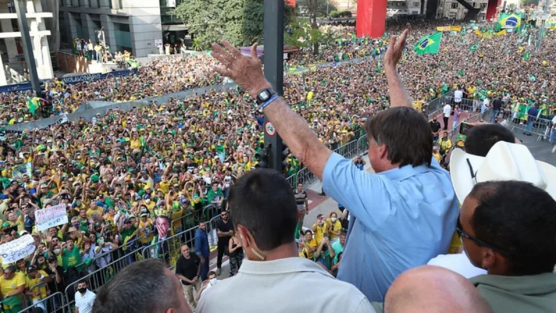 Apoiadores de Bolsonaro de Criciúma e região organizam caravanas para participar de ato na Paulista no dia 25